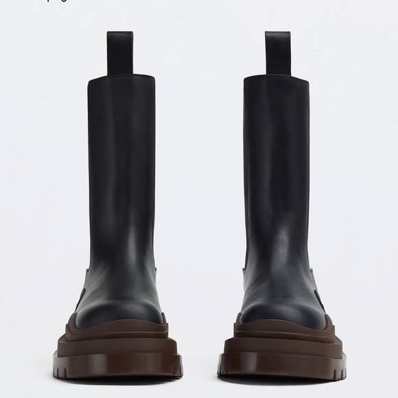 bottega veneta lug sole boot - black - Picture 2 of 4